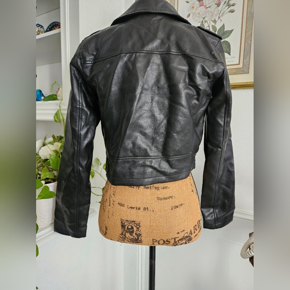 Moto jacket. Black faux moto jacket. Size S - Picture 5 of 7